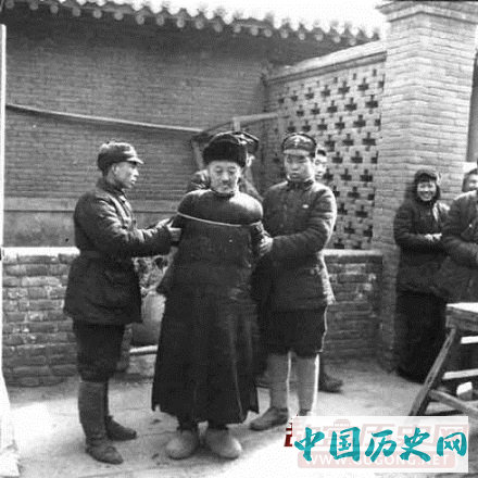 老照片：抗战中贪钱为日军做间谍的国人