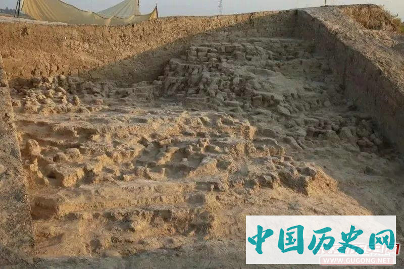 吉尔吉斯斯坦红河古城西侧佛寺遗址发掘取得阶段性成果