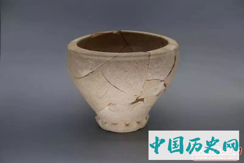 吉尔吉斯斯坦红河古城西侧佛寺遗址发掘取得阶段性成果