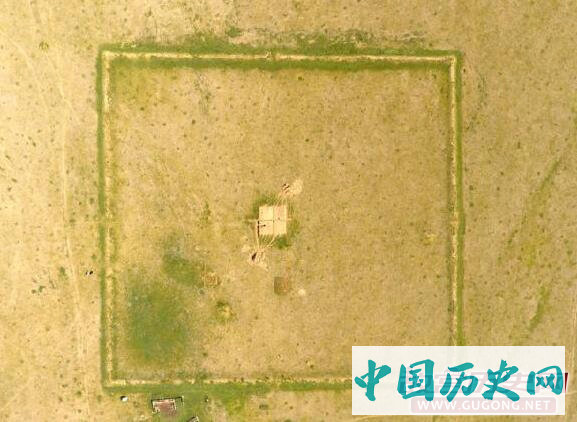 中蒙联合考古队发现疑似匈奴统治中心遗址