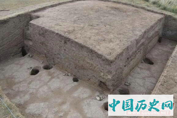 中蒙联合考古队发现疑似匈奴统治中心遗址