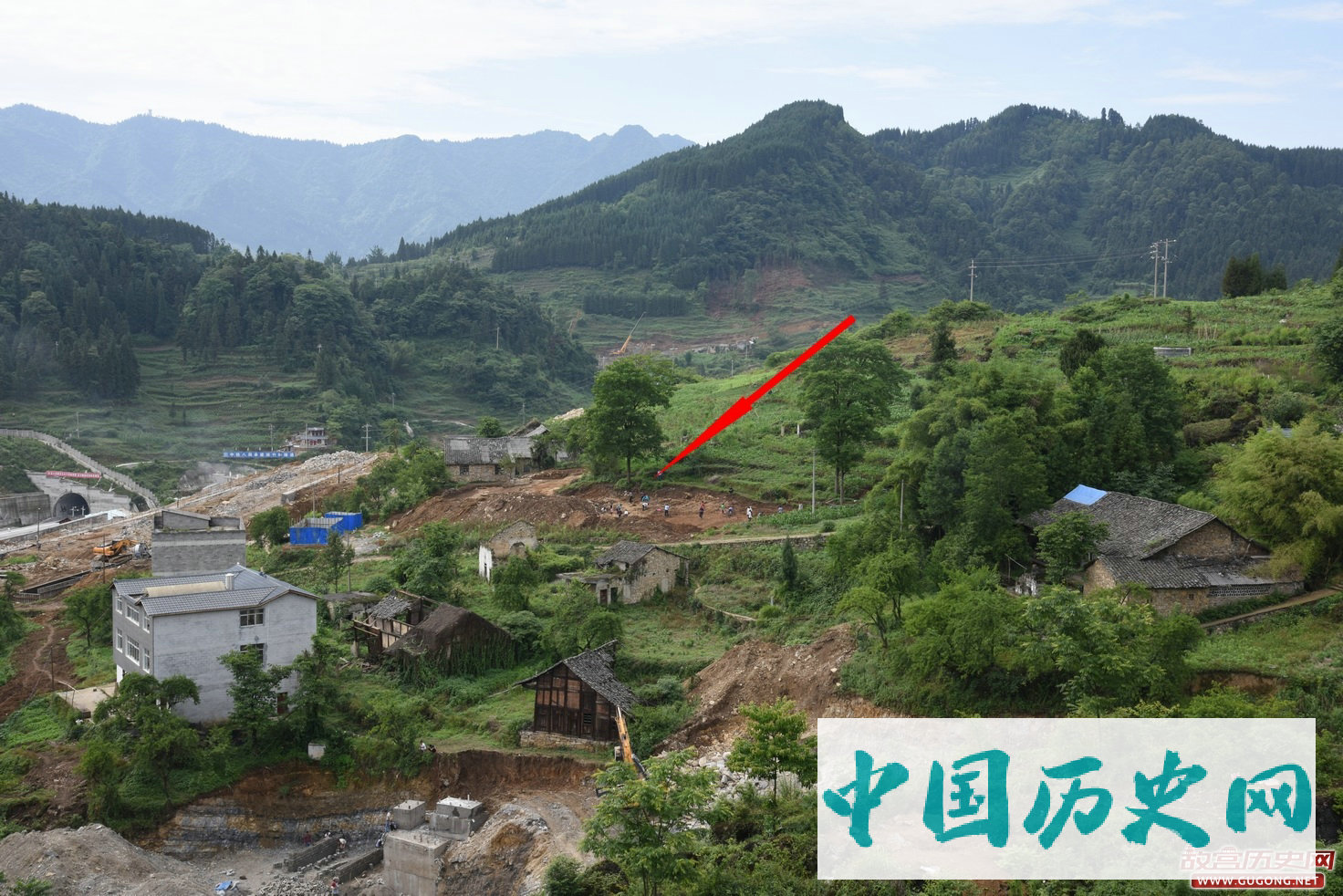 云南威信白岩寨墓地