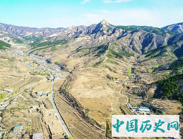 医巫闾山辽代帝陵考古取得重要收获——辽宁北镇新立辽代建筑遗址发现辽乾陵陵前祭殿和乾陵玄宫