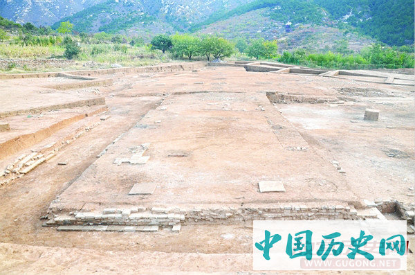 医巫闾山辽代帝陵考古取得重要收获——辽宁北镇新立辽代建筑遗址发现辽乾陵陵前祭殿和乾陵玄宫