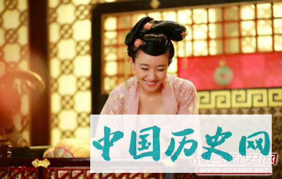 武则天老公因“露乳装”太养眼下禁令