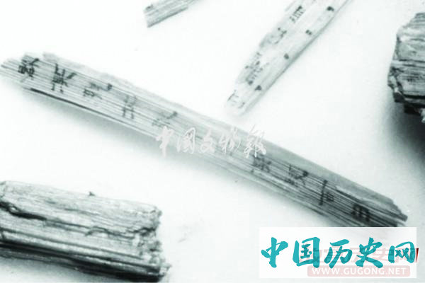 山西太原悦龙台M6室内考古的新发现