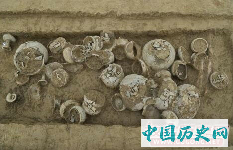 四川成都考古首次发现未成年人以瓮葬形式集中掩埋墓葬