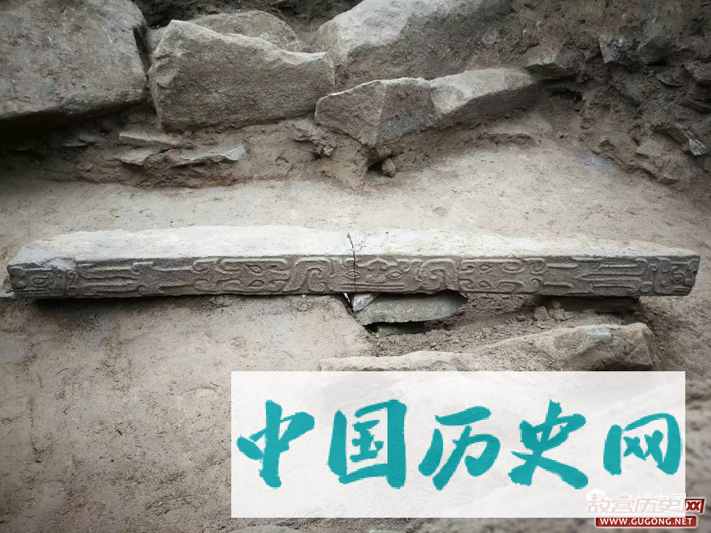 陕西神木石峁遗址皇城台地点发现精美石雕
