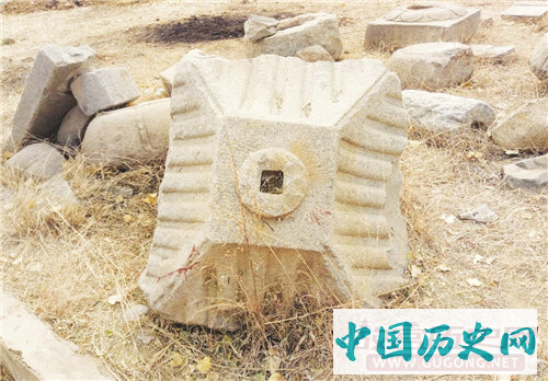 西藏完成拉萨嘎尔琼拉康石碑考古清理工作