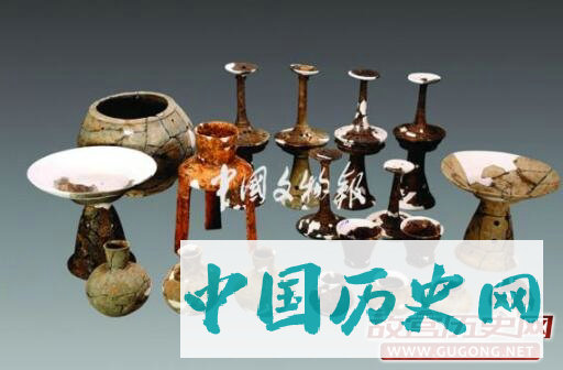 湖北沙洋城河遗址发现屈家岭文化大型墓地