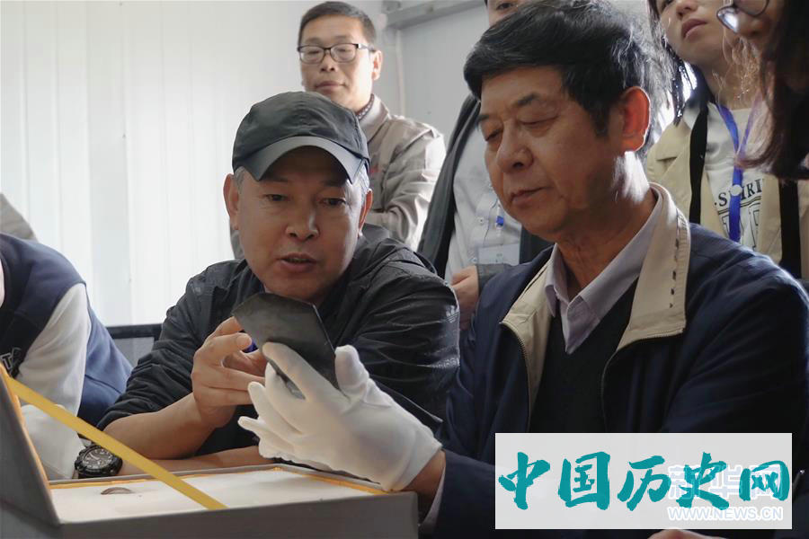 河南南阳发现5000年前玉石器制作中心聚落和疑似氏族首领墓葬