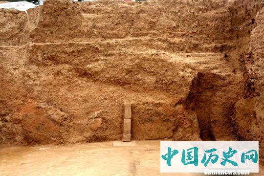 唐华清宫朝元阁遗址考古新发现：整体建筑至少有三层屋檐