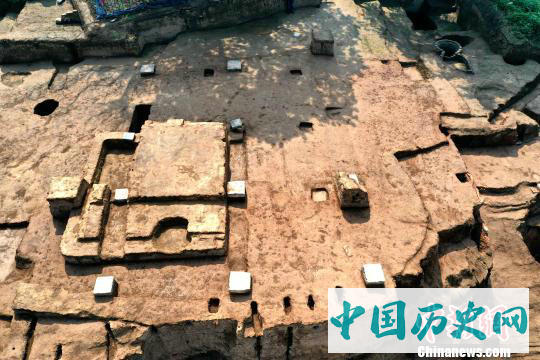唐华清宫朝元阁遗址考古新发现：整体建筑至少有三层屋檐