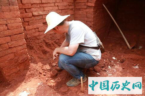 湖南资兴市发现一座西晋纪年砖墓