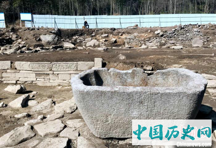 湖南岳阳发现一处宋元、明两个阶段的寺庙遗址