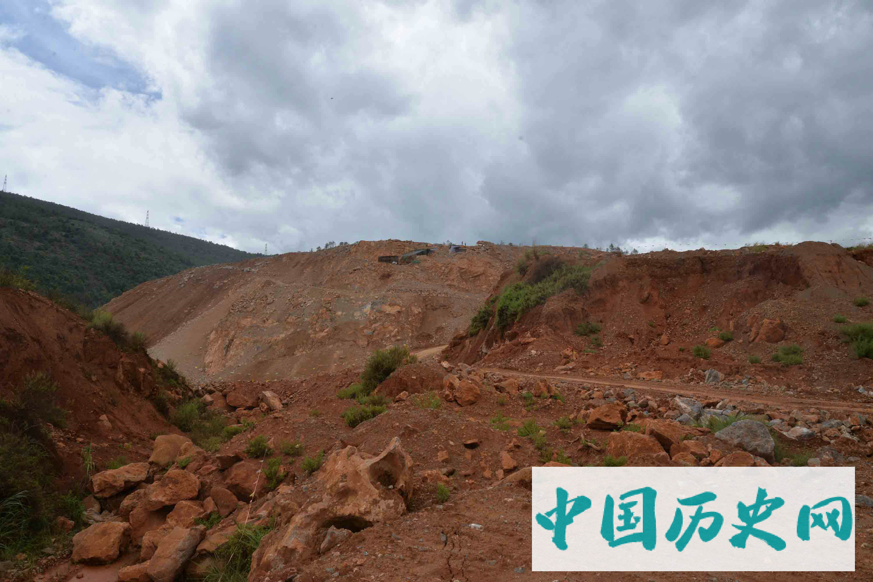 云南鹤庆蝙蝠洞遗址发掘收获