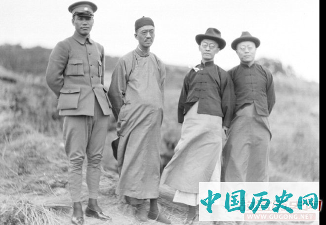 1920年代，蒋介石(左一)与胡汉民(左三)等合影