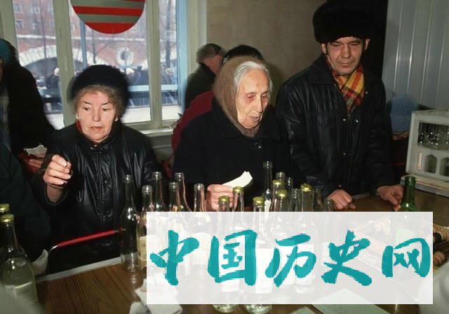 老照片：1991年，宣布“解体”之前的苏联社会