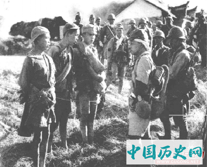 1939年，第一次长沙会战期间，三名疑似参加前线服务的“童子军”被日军俘虏