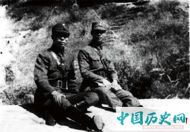 参加南岳军事会议的陈诚（右）与薛岳（左）
