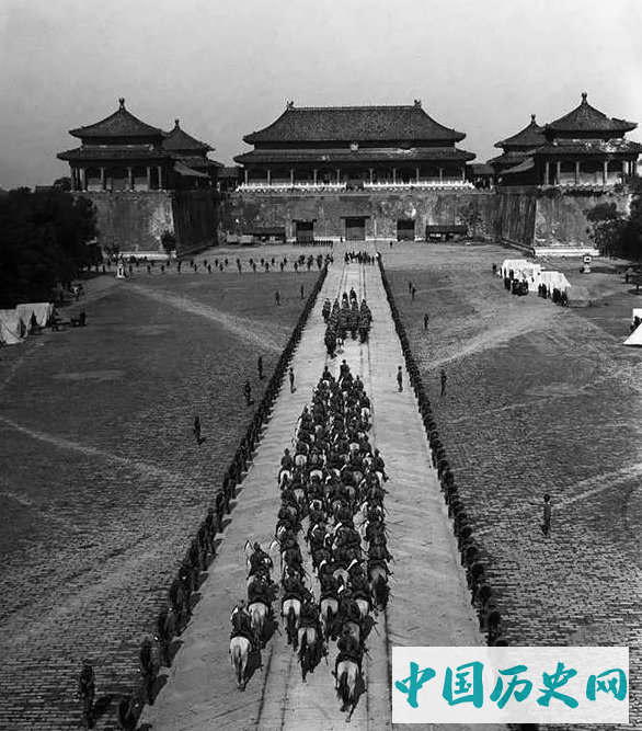 八国联军入侵北京老照片：第八张李鸿章谈判第十张让人心酸