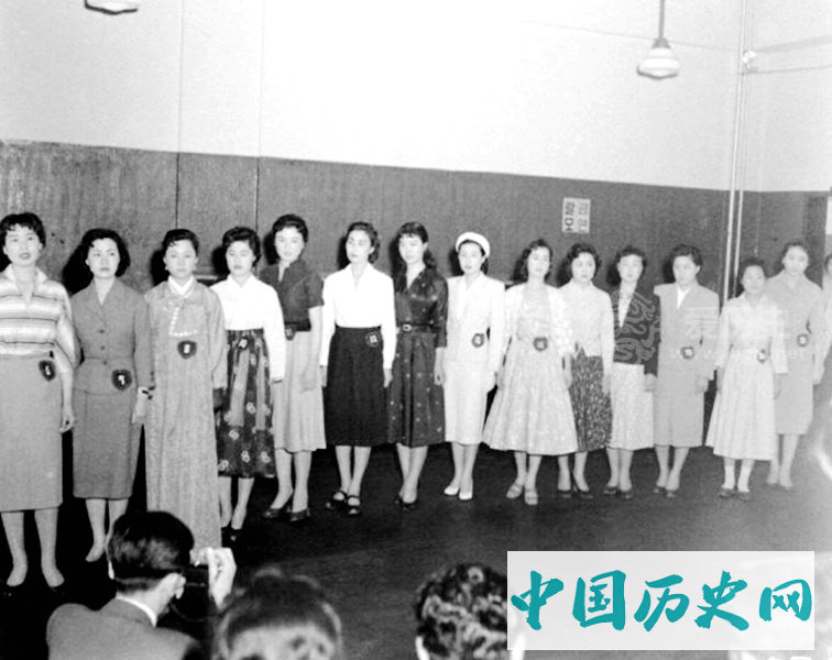 60年前韩国首次选美比赛没有经过整容的脸其实挺好看
