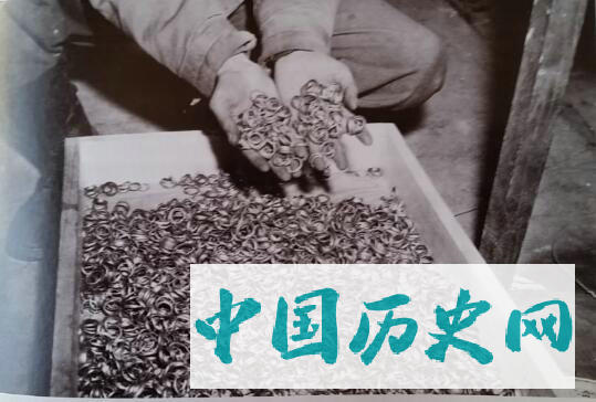 597：二战后期，盟军对德国的疯狂掠夺，苏联人更是连牛的不放过