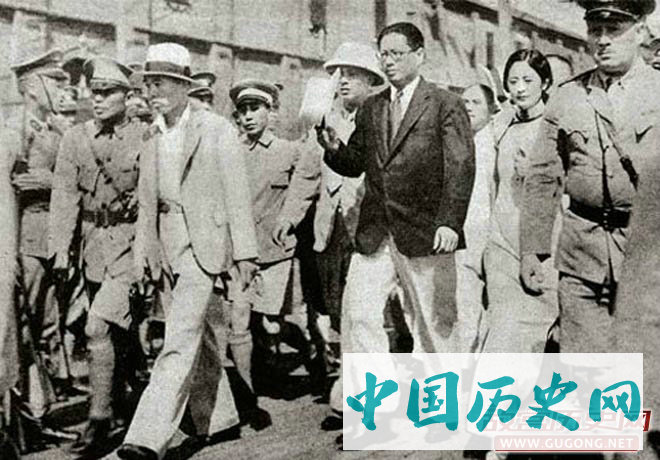 1933年8月29日，宋子文结束欧美之行，返抵上海