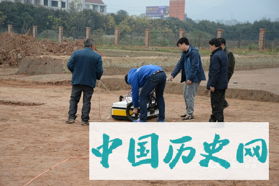 四川蒲江发现60座战国船棺墓