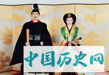 日本天皇的历史发展介绍