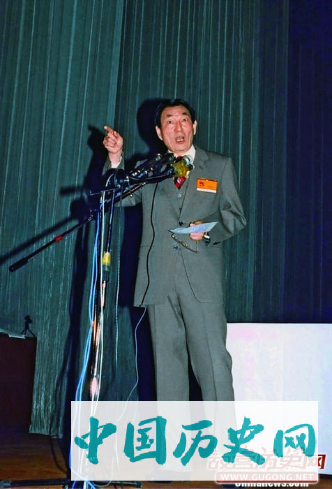 朱镕基在上海工作期间照片