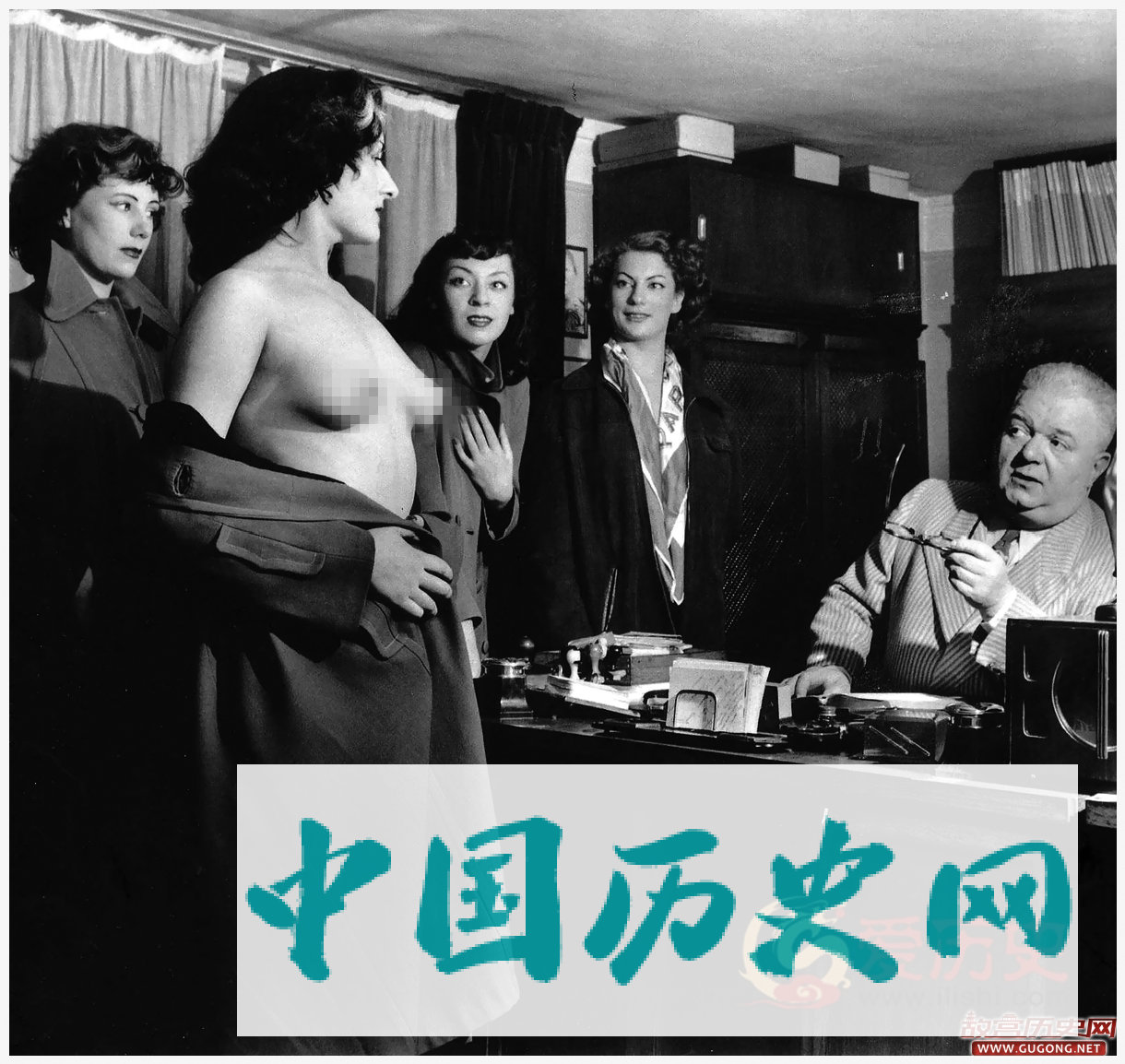 50年代法国夜总会里的艳舞女郎