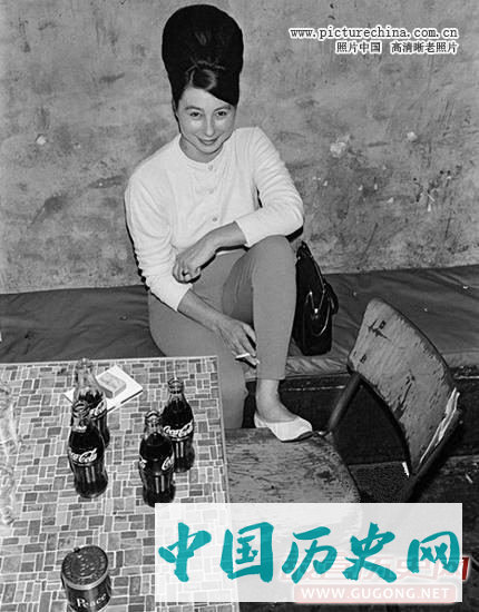 60年代南非酒吧里的糜烂生活