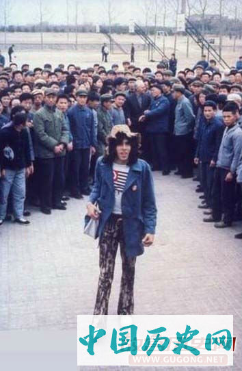 美国记者眼中的71年中国