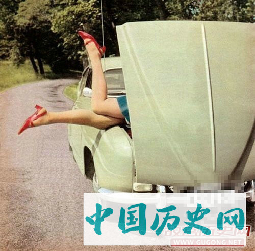 老照片上的车模 性感没有年代限制