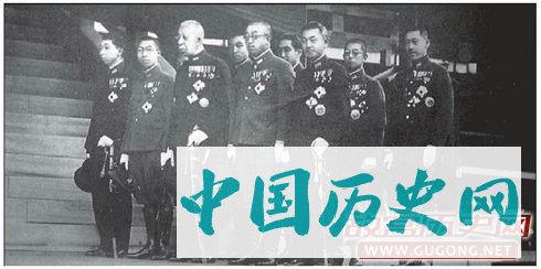 震惊！1941年朝鲜的王族集体参拜靖国神社