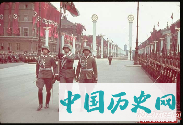 庆祝德国统帅希特勒50岁生日的阅兵式