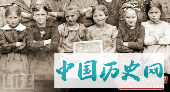 希特勒情妇爱娃罕见私房照曝光