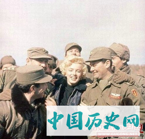 著名影星劳军照片曝光