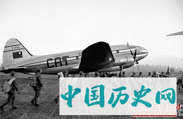国军老照片：国军撤离缅甸 1953年