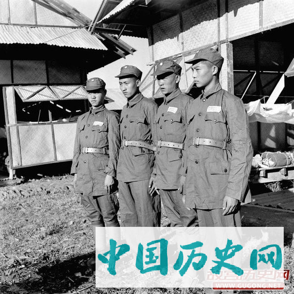 国军老照片：国军撤离缅甸 1953年