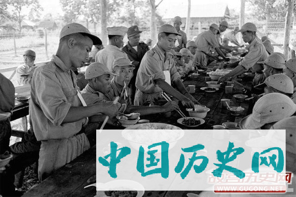 国军老照片：国军撤离缅甸 1953年