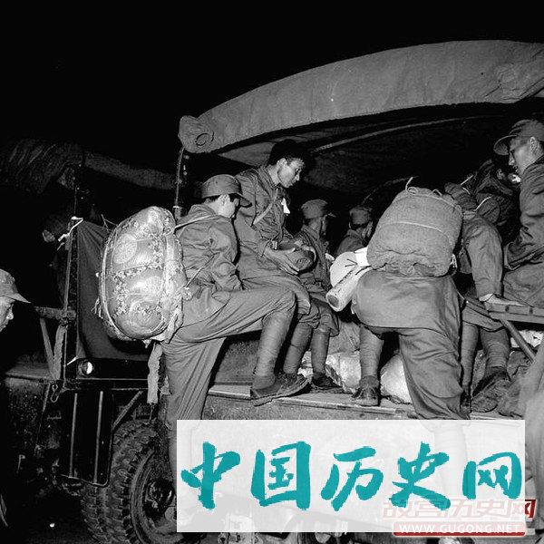 国军老照片：国军撤离缅甸 1953年