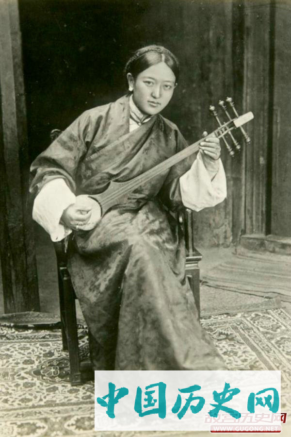 民国老照片：1920年代老相册 不同阶层的民国女子们
