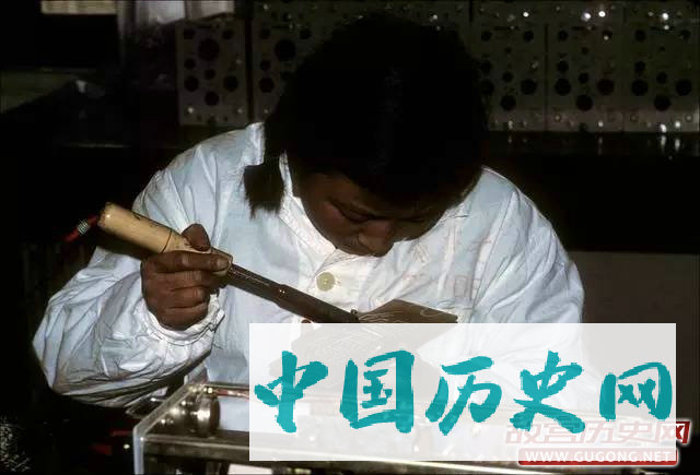 北京往事：北京大学老照片 1972年