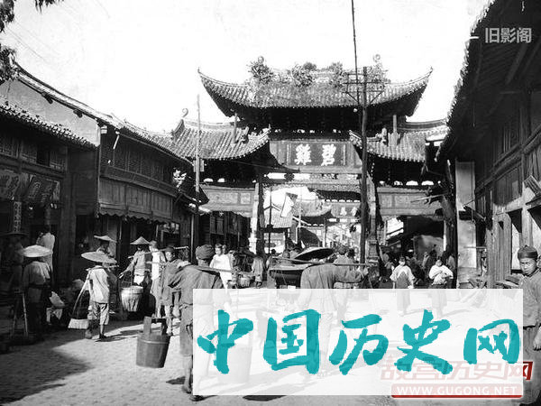 昆明老照片：1920年代末昆明 明建金马碧鸡坊