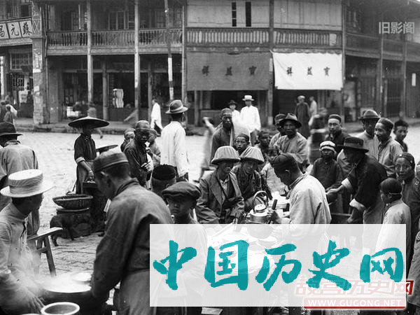 昆明老照片：1920年代末昆明 明建金马碧鸡坊