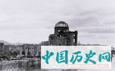 谁的一句话让毛主席下决心来搞核武器