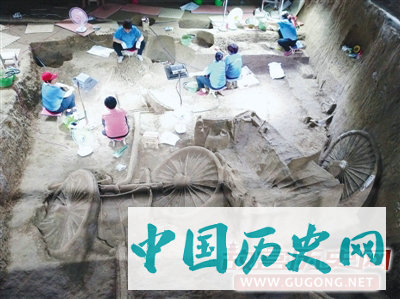 河南新郑郑国三号车马坑刷新考古纪录