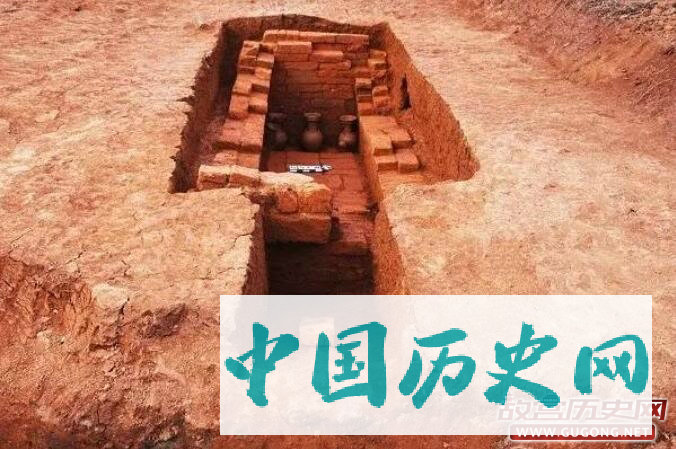 湖南省蓝山县五里坪村发现一座唐墓